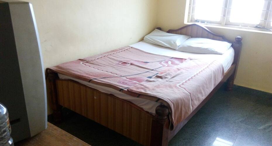 Hotel Dhanush Palace Lodge, Hunsur 4